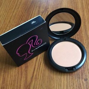 Mac X Barbie Pearl Sunshine Beauty Powder